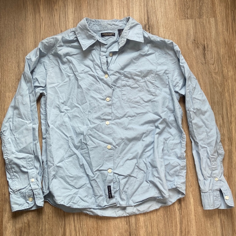 American Eagle button up
